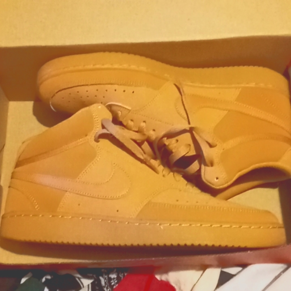 Nike court vision mid